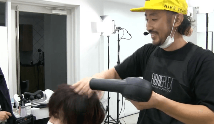2時間で3万超え、5万円払ってでもやりたいマダムが続出！髪の魔術師黒木先生の選ばれるヘアカラーのサムネイル画像
