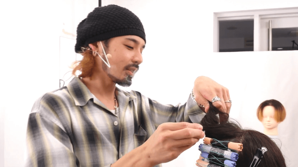 メンズパーマスタイル徹底解説！佐藤拓弥先生から学ぶオーダー殺到を実現するパーマテクニックのサムネイル画像