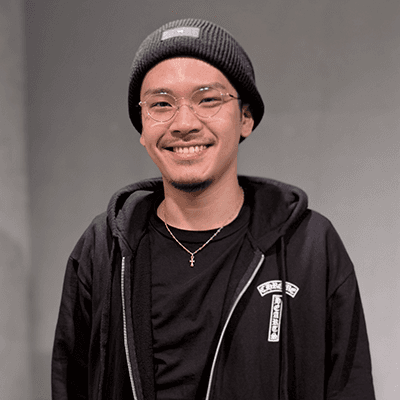 左近 研人