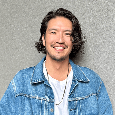 絹村 友也